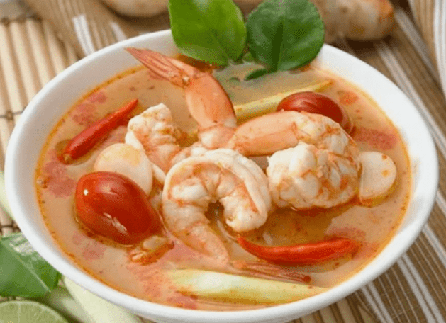 Şorba Tom Yam Karides ilə